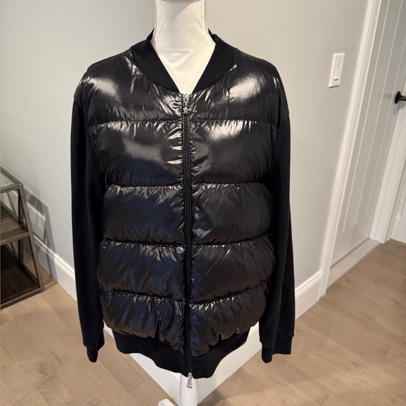 💯% AUTHENTIC MONCLER JACKET - Picture 1 of 11